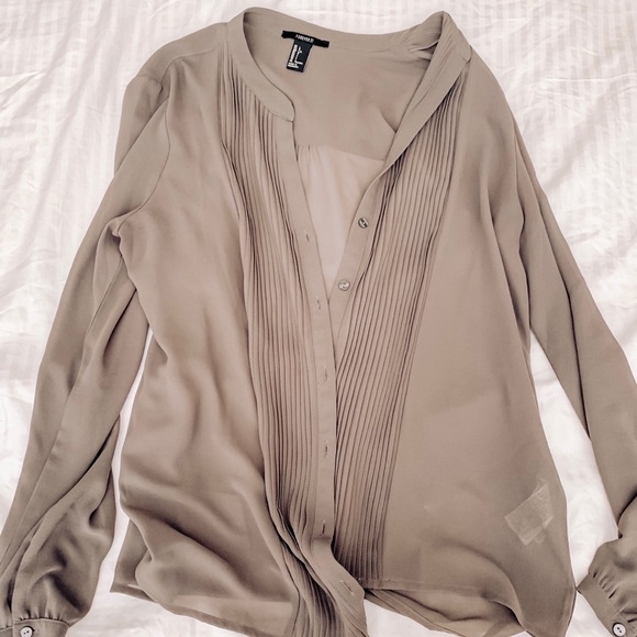 Forever 21 Sweaters - Forever 21 button up cardigan Forever 21 Sweaters - Forever 21 button up cardigan